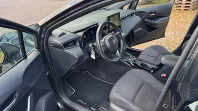 Toyota Corolla 2.0 HSD Trend — Hybride performant, consommation ultra-économique — Miniatura 7