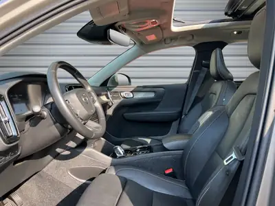Volvo XC40 T5 TwE Inscription — SUV hybride rechargeable, entretien suivi — Miniature 12
