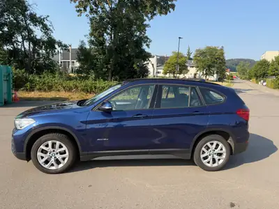BMW X1 xDrive 18d — SUV compact diesel fiable, entretien impeccable — intérieur