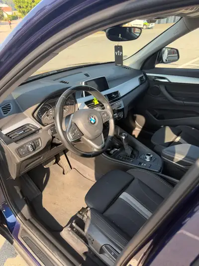 BMW X1 xDrive 18d — SUV compact diesel fiable, entretien impeccable — détail