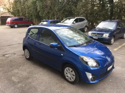 Renault Twingo 1.2 Authentique — Citadine économe et fiable, 123'000 km — fianco
