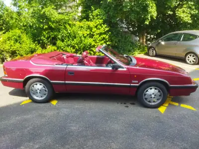 Chrysler Le Baron 2.2 Turbo 1988 — Cabriolet Classique, Historique Vétéran Certifié — vista posteriore