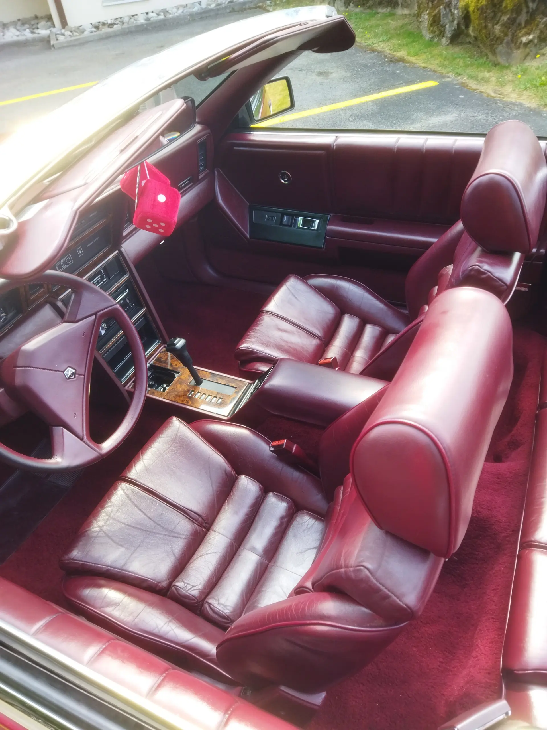 Chrysler Le Baron 1988 occasion Attalens — 4