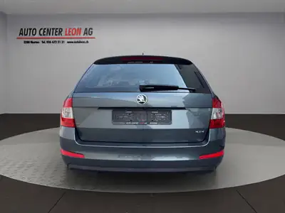 Skoda Octavia Combi 2.0 TDI 4x4 — SUV familial robuste, sans accident, prêt à l'emploi — tableau de bord