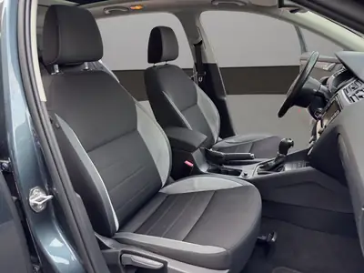 Skoda Octavia Combi 2.0 TDI 4x4 — SUV familial robuste, sans accident, prêt à l'emploi — Miniature 17