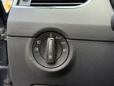 Skoda Octavia Combi 2.0 TDI 4x4 — SUV familial robuste, sans accident, prêt à l'emploi — Miniature 22
