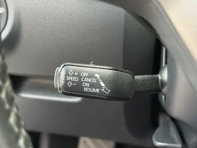 Skoda Octavia Combi 2.0 TDI 4x4 — SUV familial robuste, sans accident, prêt à l'emploi — Miniature 23