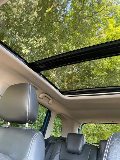 Suzuki Vitara 1.6 VVT Sergio Cellano Top 4x4 — SUV compact fiable, transmission manuelle — rear view