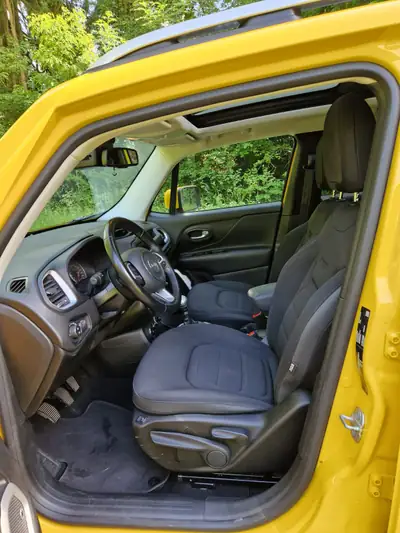 Jeep Renegade 2.0 CRD 140 Freedom AWD — SUV compact diesel, 4×4 authentique — détail