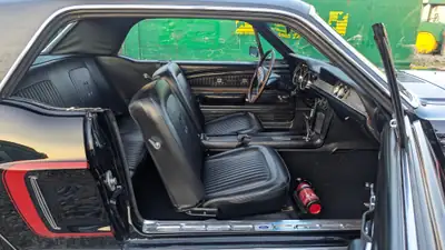 Ford Mustang C-Code V8 289 — L'icône américaine des années 60, moteur authentique — Innenraum