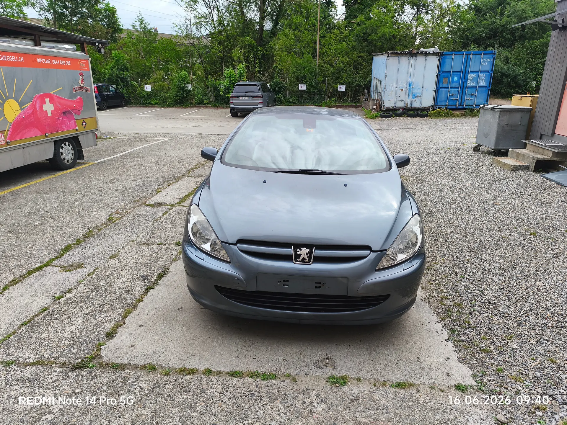 Peugeot 307 Cabriolet 2.0 16V — Décapotable élégante, fraîchement contrôlée