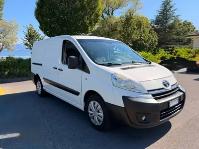 Toyota Proace 1.6D Glass Van — Utilitaire polyvalent, vitrages teinté, parfait pour artisans — Miniature 8