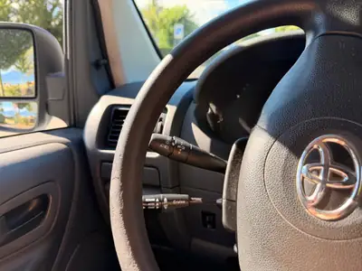 Toyota Proace 1.6D Glass Van — Utilitaire polyvalent, vitrages teinté, parfait pour artisans — Miniature 14