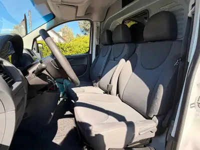 Toyota Proace 1.6D Glass Van — Utilitaire polyvalent, vitrages teinté, parfait pour artisans — Miniature 16