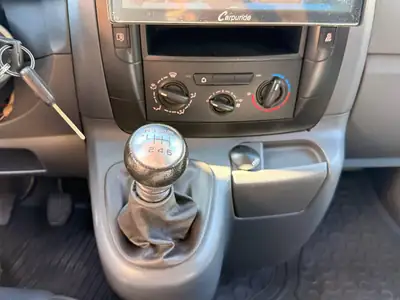 Toyota Proace 1.6D Glass Van — Utilitaire polyvalent, vitrages teinté, parfait pour artisans — Miniature 20