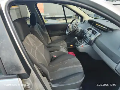 Renault Scénic 2.0 16V Expression — Monospace fiable, MFK jusqu'en 2026 — cruscotto