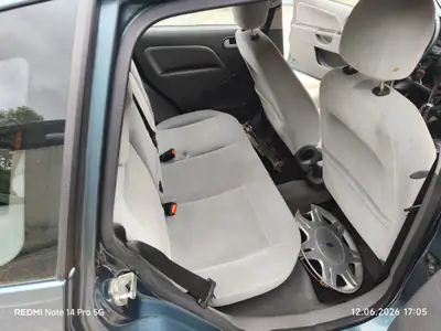 Ford Fiesta 1.6 16V — Citadine fiable des années 2000, fraîchement contrôlée — détail