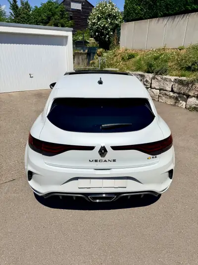 Renault Mégane 1.8 T Trophy EDC — 300 ch dynamiques, très peu kilométré — rear view