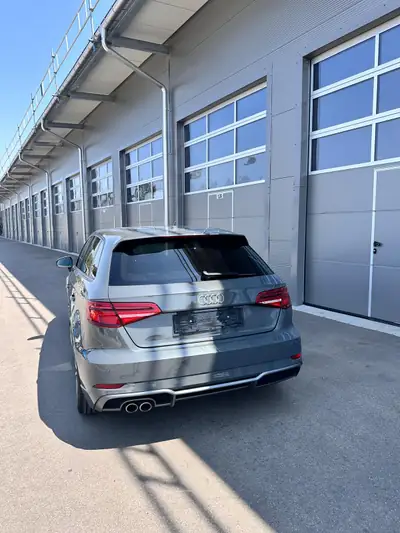 Audi A3 Sportback 2.0 TDI 150 — Berline diesel efficace, entretien impeccable — Armaturenbrett
