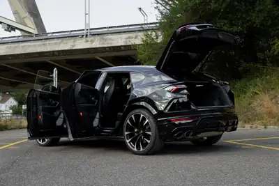 Lamborghini Urus 636 — Le SUV sportif ultime, 35'000 km seulement — Miniatur 12