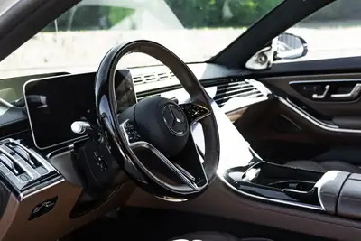 Mercedes-Benz S 680 V12 4MATIC — Berline de prestige 612 ch, seulement 34'836 km — Miniatura 10