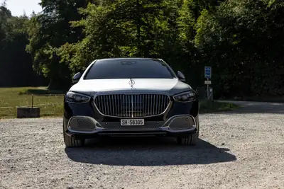 Mercedes-Benz S 680 V12 4MATIC — Berline de prestige 612 ch, seulement 34'836 km — Miniatura 13