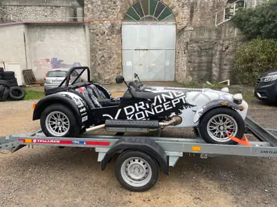 Caterham Seven 340R — Le roadster ultralégiste pour sensations pures — fianco