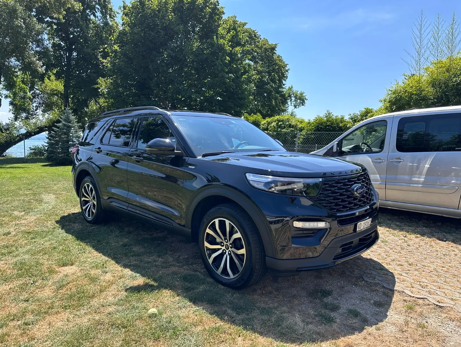 Ford Explorer 2024 occasion Perroy — 2