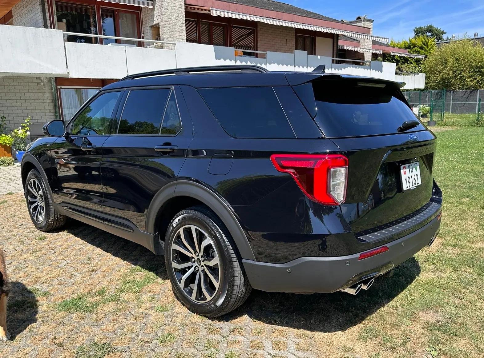 Ford Explorer 3.0 V6 Plug-in Hybrid ST — SUV 7 places, technologie hybride rechargeable — Außenansicht
