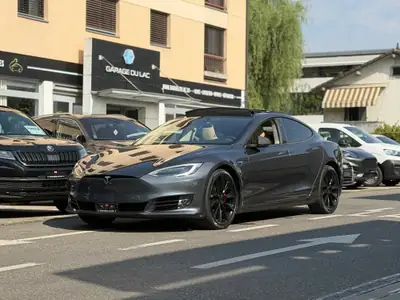 Tesla Model S 100D Performance — Berline électrique haute performance, 69 900 km, batterie 88% — vista esterna