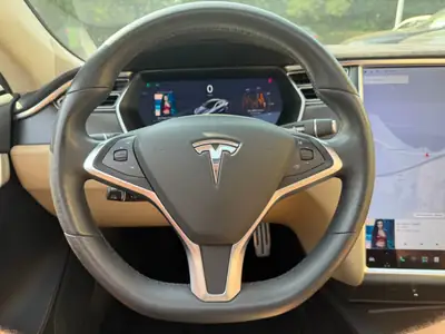 Tesla Model S 100D Performance — Berline électrique haute performance, 69 900 km, batterie 88% — Miniatura 14
