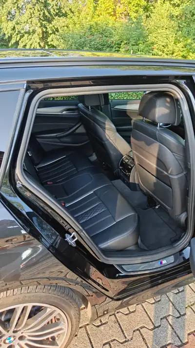 BMW 540i xDrive Touring — Berline familiale premium, 340 ch et transmission intégrale — Miniature 9