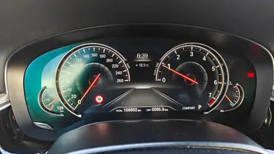 BMW 540i xDrive Touring — Berline familiale premium, 340 ch et transmission intégrale — Miniature 11