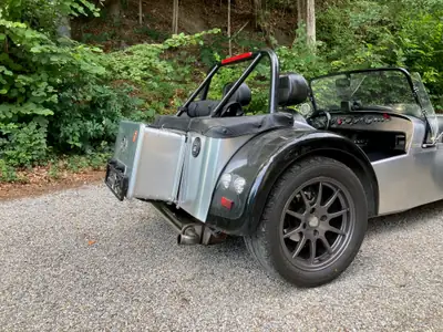 Caterham Super Seven SV — Roadster légendaire, 162 ch purs, 26 500 km seulement — cruscotto
