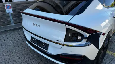 Kia EV6 77 kWh GT-Line 4x4 — SUV électrique haute performance, 28 000 km seulement — Miniatura 20