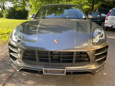 Porsche Macan 3.6 V6 Turbo — SUV sportif 400 ch, première main, sans accident — exterior view