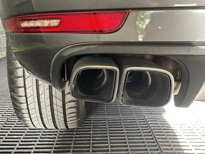 Porsche Macan 3.6 V6 Turbo — SUV sportif 400 ch, première main, sans accident — detail