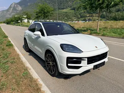 Porsche Cayenne Coupé GTS — SUV coupé sportif, 500 ch, faible kilométrage — Miniature 9