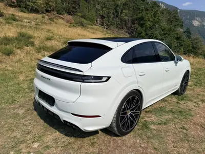 Porsche Cayenne Coupé GTS — SUV coupé sportif, 500 ch, faible kilométrage — Miniature 14