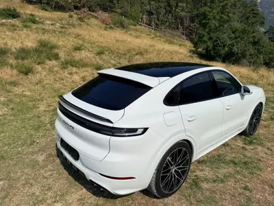 Porsche Cayenne Coupé GTS — SUV coupé sportif, 500 ch, faible kilométrage — Miniature 16