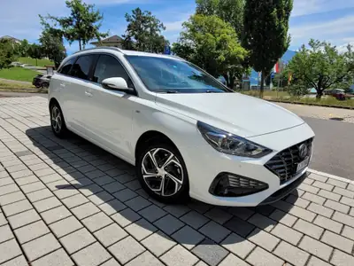 Hyundai i30 Amplia 1.5 T-GDi — Break hybride mild, 49 000 km, garantie 5 ans — exterior view