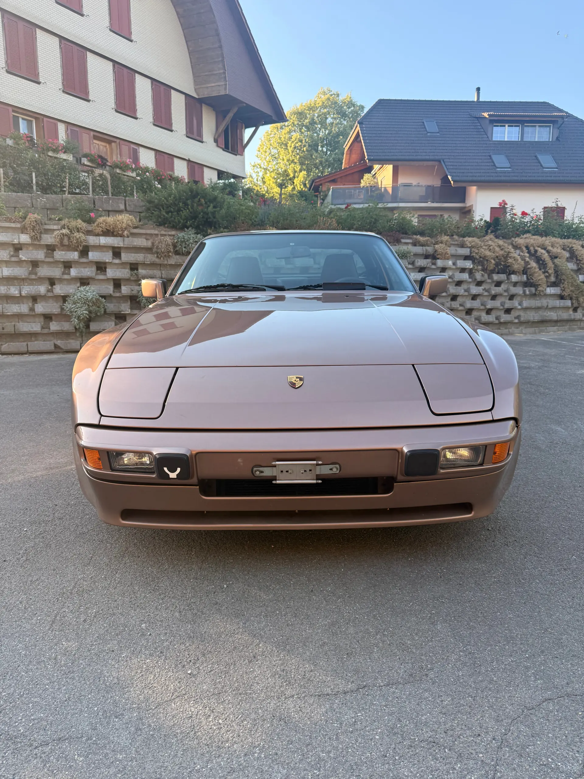 Porsche 944 2.5 S — Chef-d'œuvre des années 1980, 190 ch authentiques — vue extérieure