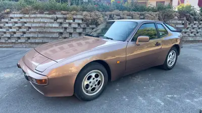 Porsche 944 2.5 S — Chef-d'œuvre des années 1980, 190 ch authentiques — tableau de bord