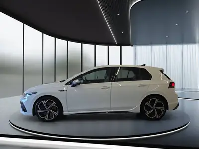 VW Golf 2.0 TSI R DSG 4Motion — Performance 320 ch, traction intégrale, très faible kilométrage — Heckansicht