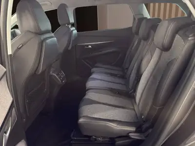 Peugeot 5008 1.2 PureTech Allure — SUV 7 places, boîte auto, consommation maîtrisée — Miniatur 9