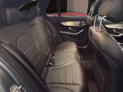 Mercedes-Benz C 180 AMG Line — Break élégant, motorisation efficace et 63 000 km seulement — Miniature 8