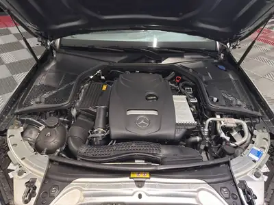 Mercedes-Benz C 180 AMG Line — Break élégant, motorisation efficace et 63 000 km seulement — Miniature 11