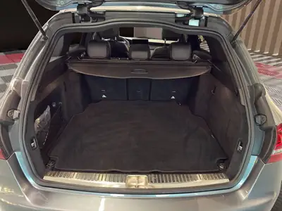 Mercedes-Benz C 180 AMG Line — Break élégant, motorisation efficace et 63 000 km seulement — Miniature 10
