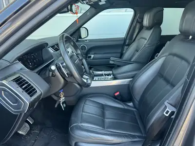 Land Rover Range Rover Sport 3.0 SDV6 SE — SUV premium diesel, 72'000 km seulement — détail