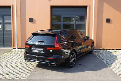 Volvo V60 T6 eAWD Twin Engine — Hybride rechargeable performant, 57 000 km seulement — Miniature 8